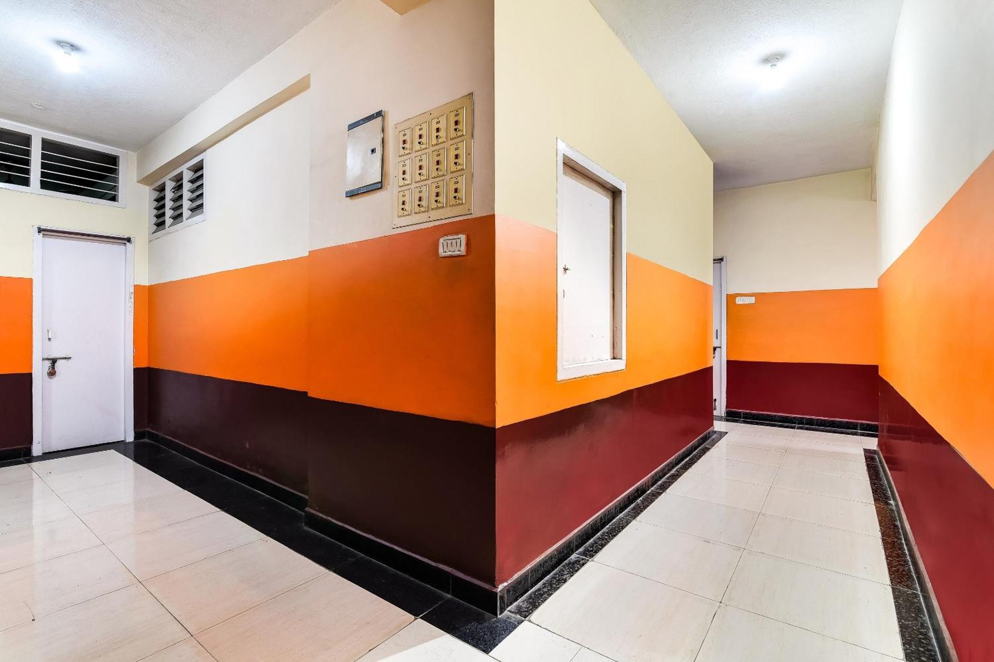 Hotel O Srinivasa Residency Lodge Tirupati Bagian luar foto